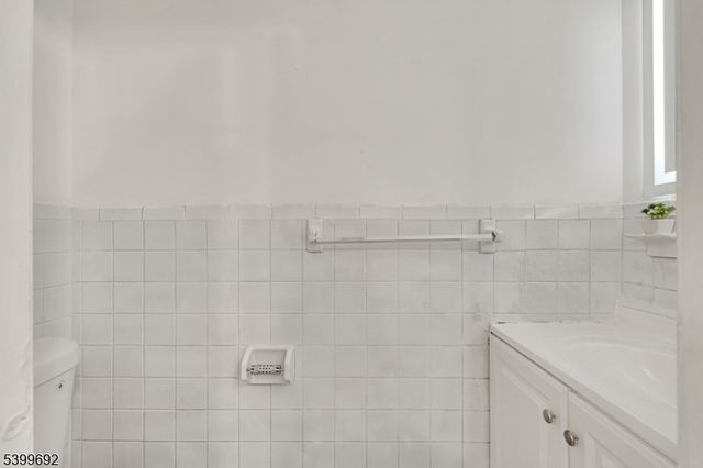 71 16th Ave, Newark City, NJ 07103