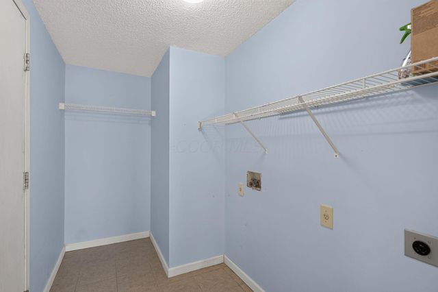 512 Barden Court, Columbus, OH 43230
