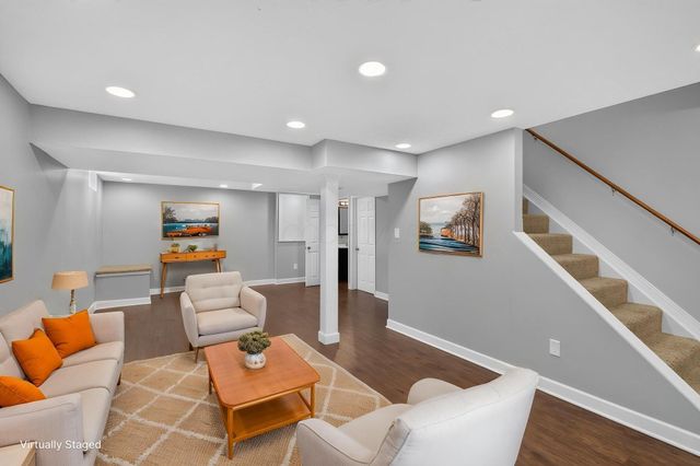 512 Barden Court, Columbus, OH 43230