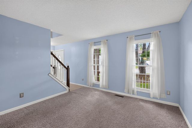 512 Barden Court, Columbus, OH 43230