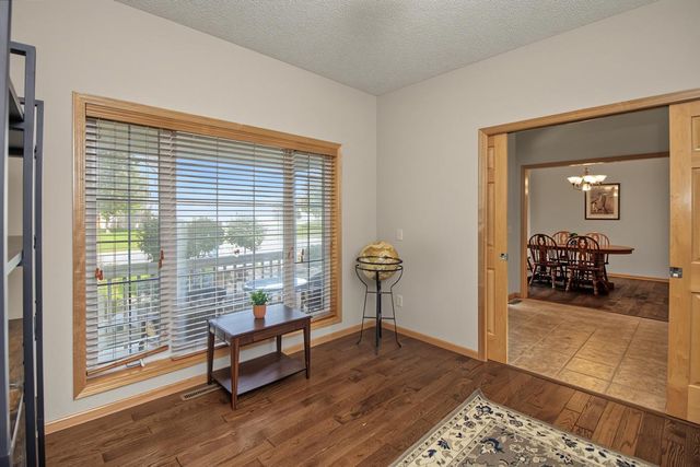 6111 106th Avenue N, Brooklyn Park, MN 55443