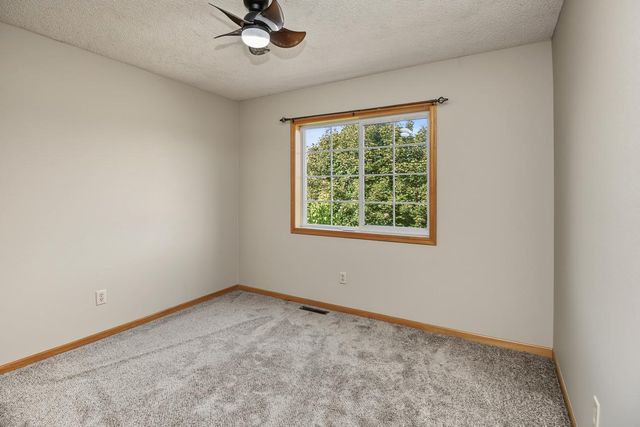 6111 106th Avenue N, Brooklyn Park, MN 55443