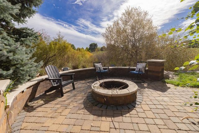 6111 106th Avenue N, Brooklyn Park, MN 55443