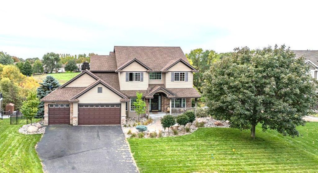 6111 106th Avenue N, Brooklyn Park, MN 55443