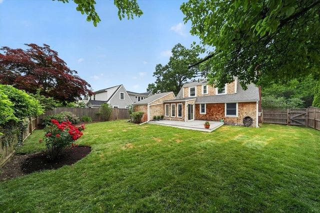 16 Bradley Woods Drive, Hingham, MA 02043