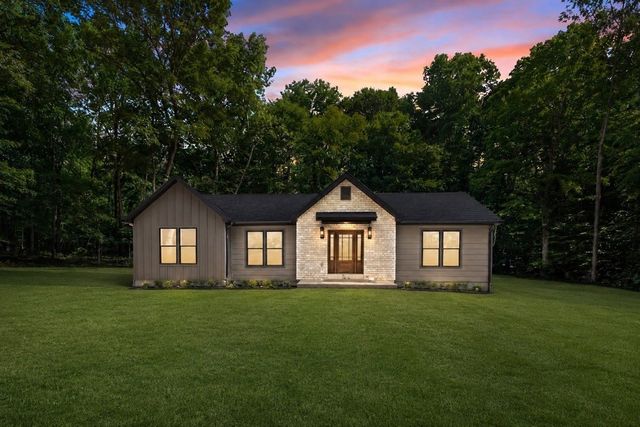 875 Little Leatherwood Rd, Vanleer, TN 37181