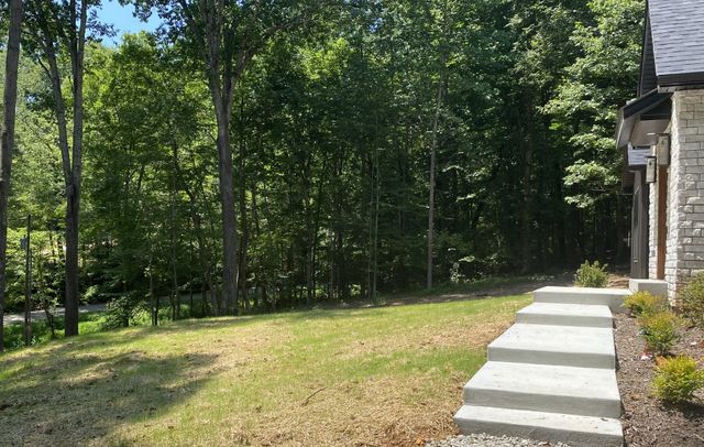 875 Little Leatherwood Rd, Vanleer, TN 37181