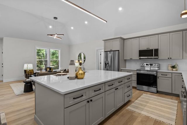 875 Little Leatherwood Rd, Vanleer, TN 37181