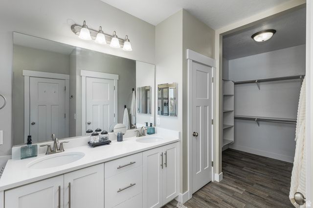 1683 W PACKSADDLE CIR, Bluffdale, UT 84065