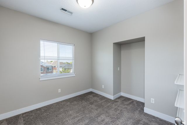 1683 W PACKSADDLE CIR, Bluffdale, UT 84065