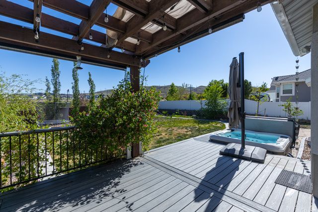1683 W PACKSADDLE CIR, Bluffdale, UT 84065