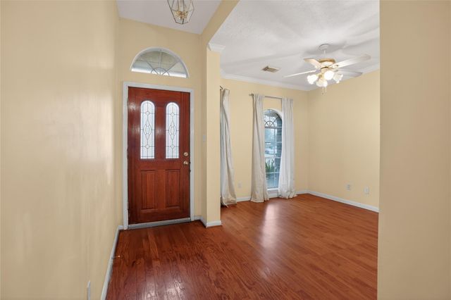 12530 Meadowglen Drive, Meadows Place, TX 77477