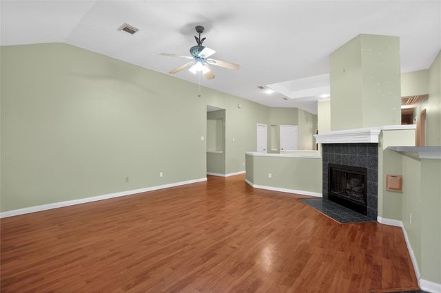 12530 Meadowglen Drive, Meadows Place, TX 77477