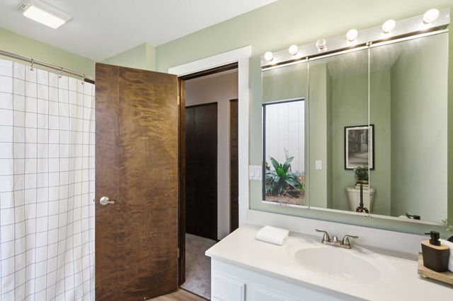 1415 S Eastern Rd, Spokane Valley, WA 99212