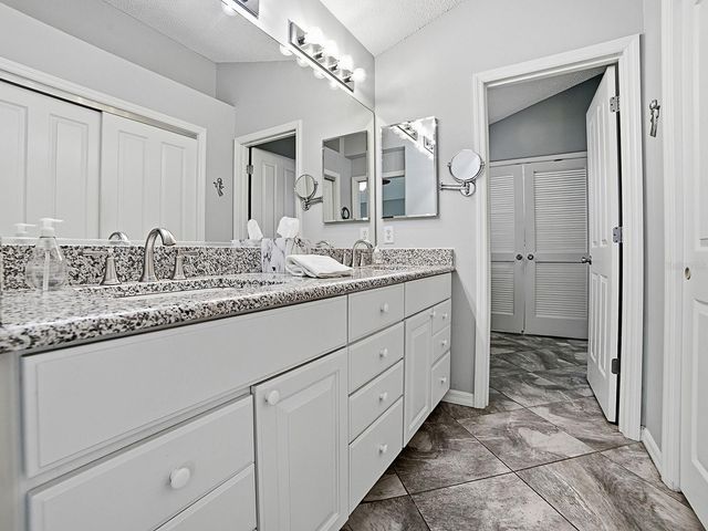 17498 SE 74TH RAES HALL AVENUE, The Villages, FL 32162