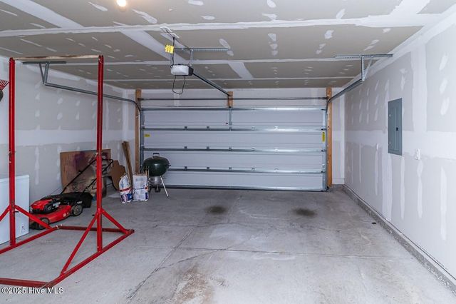 2134 Carriage Drive, Kinston, NC 28504