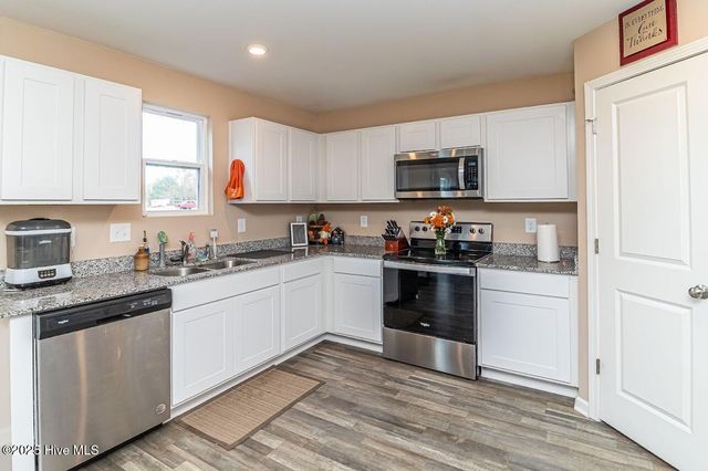 2134 Carriage Drive, Kinston, NC 28504