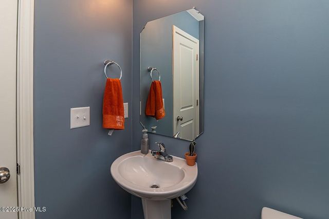 2134 Carriage Drive, Kinston, NC 28504