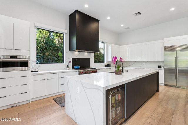 7542 E SUNDOWN Court, Scottsdale, AZ 85250