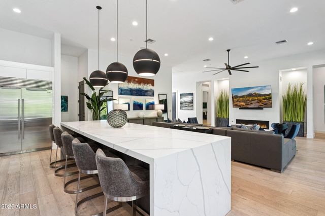 7542 E SUNDOWN Court, Scottsdale, AZ 85250