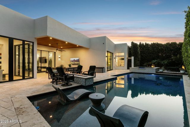 7542 E SUNDOWN Court, Scottsdale, AZ 85250