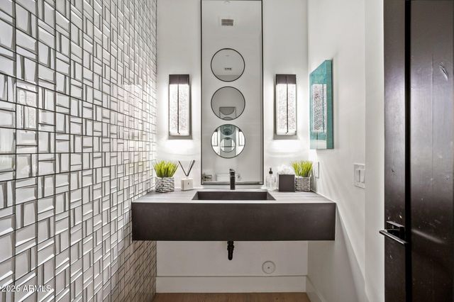 7542 E SUNDOWN Court, Scottsdale, AZ 85250