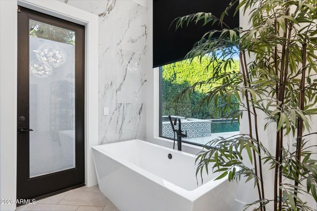 7542 E SUNDOWN Court, Scottsdale, AZ 85250