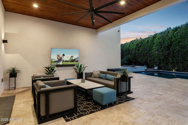 7542 E SUNDOWN Court, Scottsdale, AZ 85250