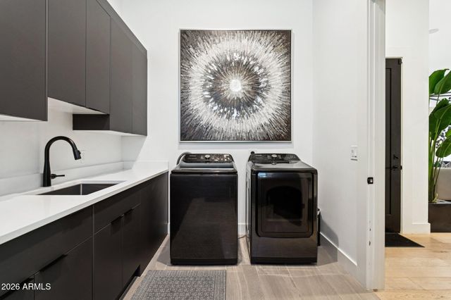 7542 E SUNDOWN Court, Scottsdale, AZ 85250