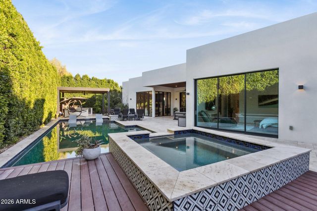 7542 E SUNDOWN Court, Scottsdale, AZ 85250