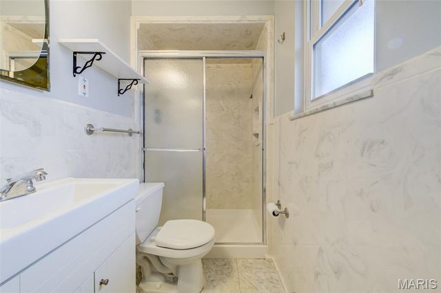 524 Rebecca Drive, St Charles, MO 63301