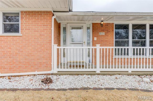 524 Rebecca Drive, St Charles, MO 63301