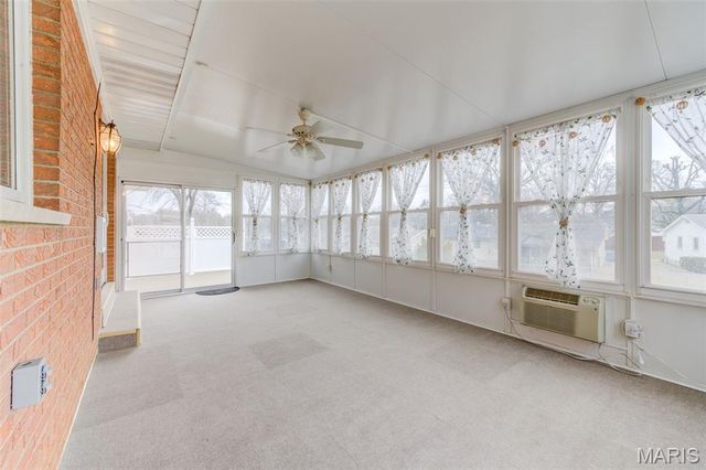 524 Rebecca Drive, St Charles, MO 63301