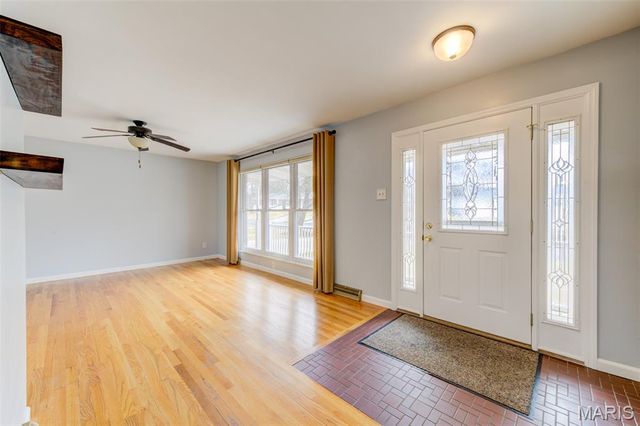 524 Rebecca Drive, St Charles, MO 63301