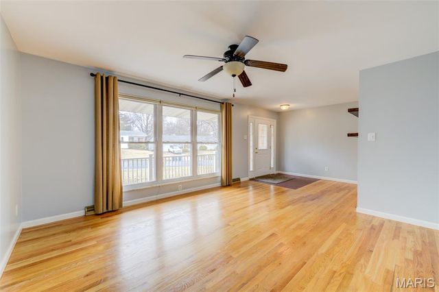 524 Rebecca Drive, St Charles, MO 63301