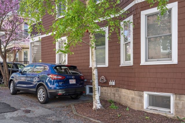 59 Craigie St 2, Somerville, MA 02143