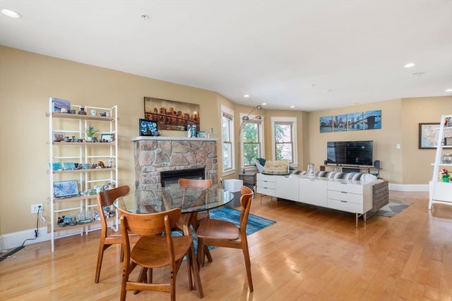 59 Craigie St 2, Somerville, MA 02143