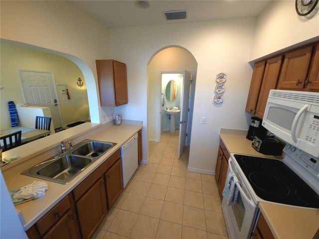3511 45TH TER W 108, Bradenton, FL 34210