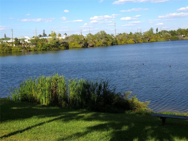 3511 45TH TER W 108, Bradenton, FL 34210