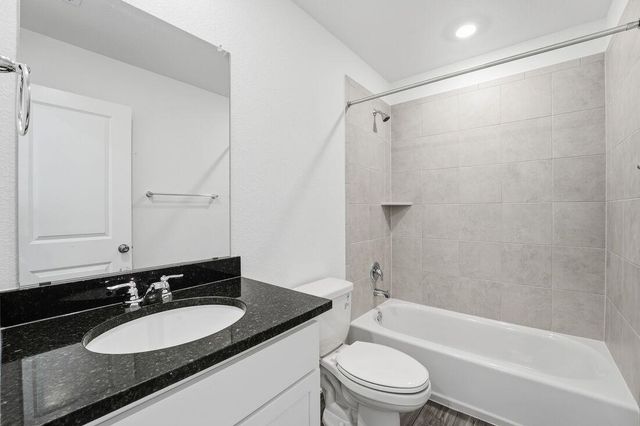 5804 Swedish Farms TER, Del Valle, TX 78617