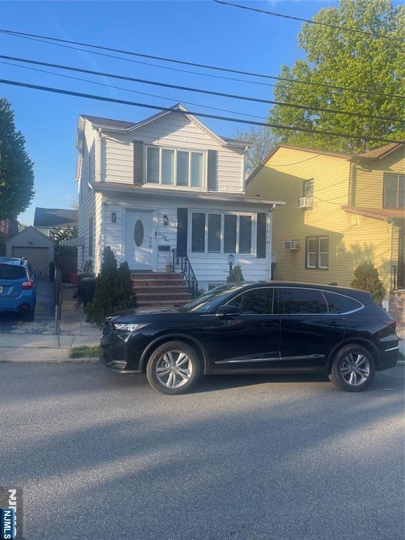 459 Lawton Avenue, Cliffside Park, NJ 07010