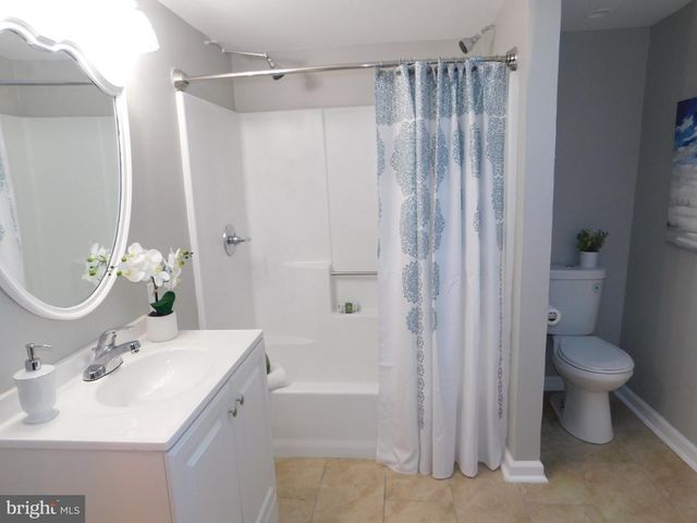 517 JOHNSON AVE, Upper Chichester, PA 19061