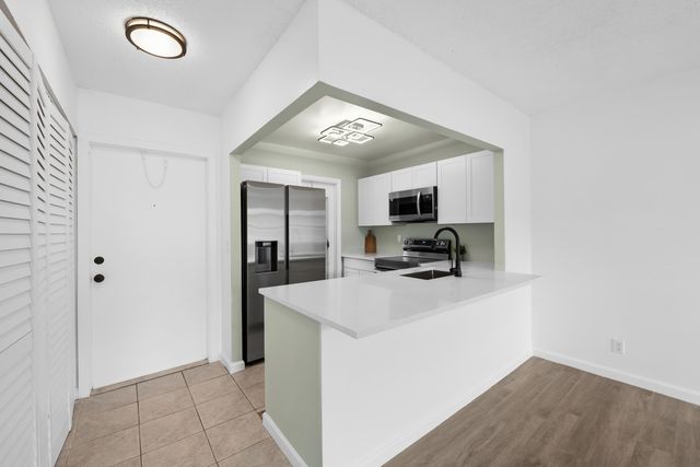 600 SE 2ND Avenue K22, Deerfield Beach, FL 33441