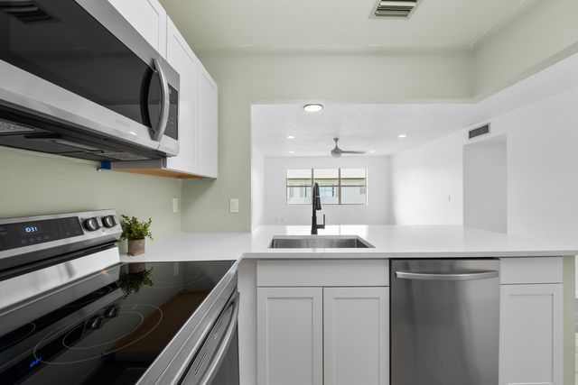 600 SE 2ND Avenue K22, Deerfield Beach, FL 33441
