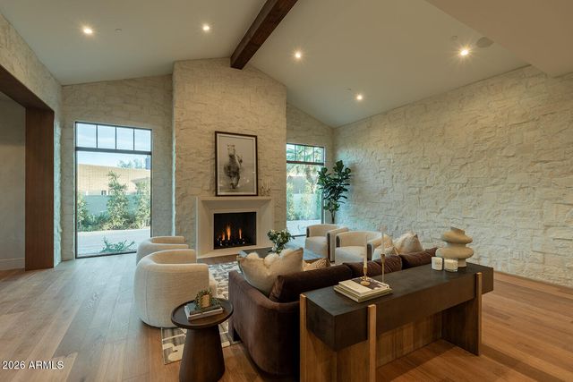 6032 N PALO CRISTI Road, Paradise Valley, AZ 85253