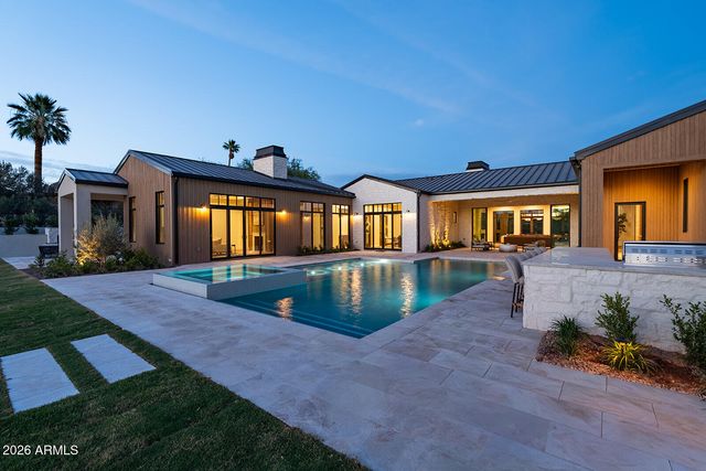 6032 N PALO CRISTI Road, Paradise Valley, AZ 85253