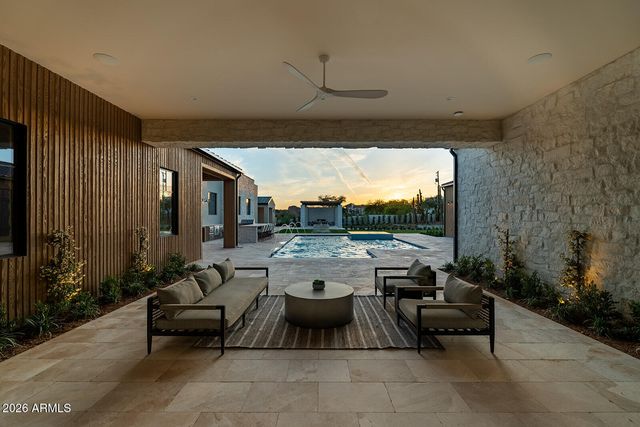 6032 N PALO CRISTI Road, Paradise Valley, AZ 85253