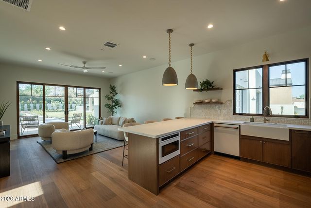 6032 N PALO CRISTI Road, Paradise Valley, AZ 85253