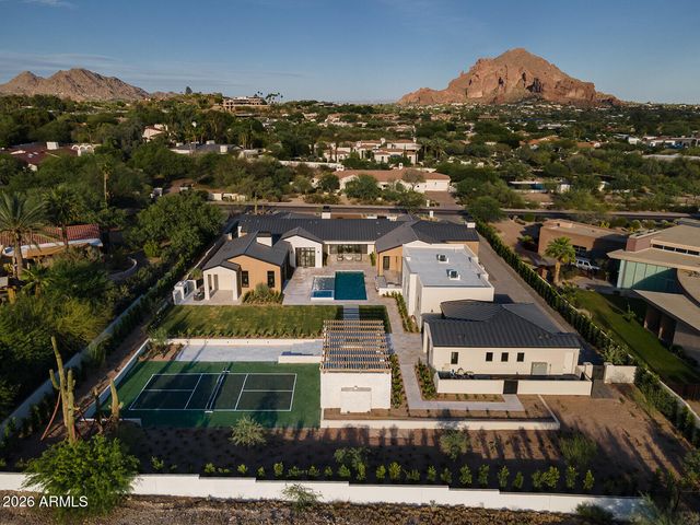 6032 N PALO CRISTI Road, Paradise Valley, AZ 85253