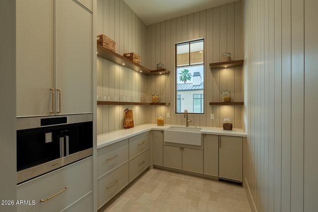 6032 N PALO CRISTI Road, Paradise Valley, AZ 85253